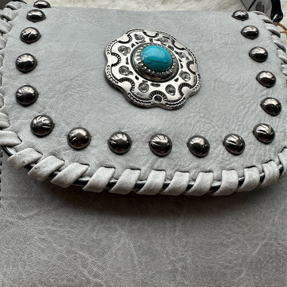 Sam & Hadley Gray Western Crossbody Bag with Turquoise Concho & Studs NWT - Picture 10 of 11